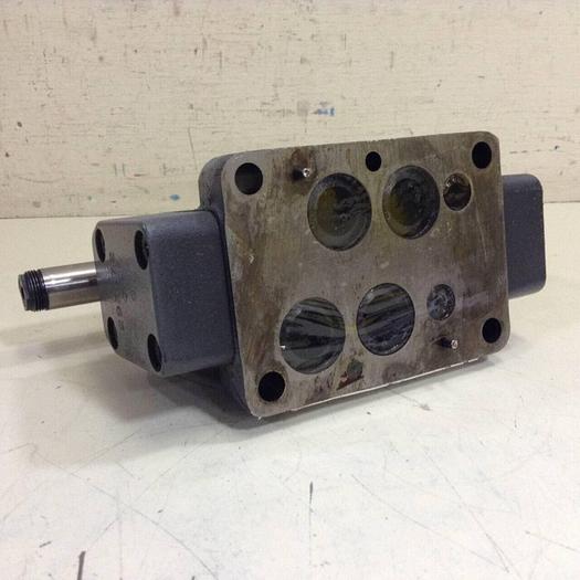 Used VICKERS Valve DG5S4-0431C-E-T-M-U-HL7-B13-60-EN502 #88272