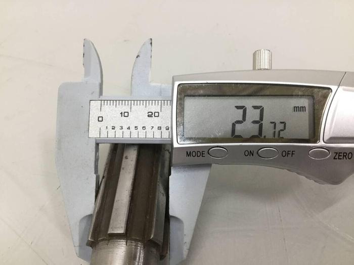 Used VAN DORN 25 mm Feed Screw CNS 37331 #91963