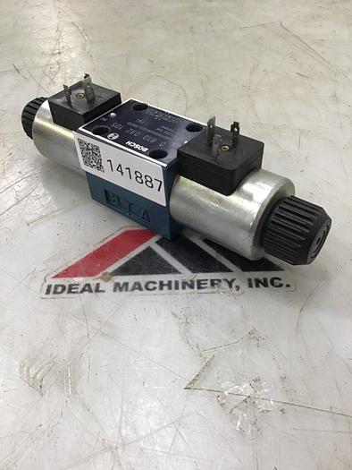 Used BOSCH Directional Valve 0 810 092 105 #141887