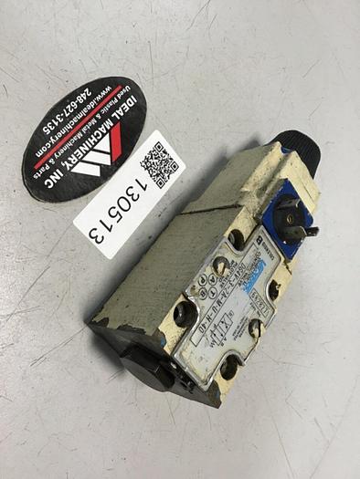 Used VICKERS Pilot Valve DG4V32AMUH40 #130513