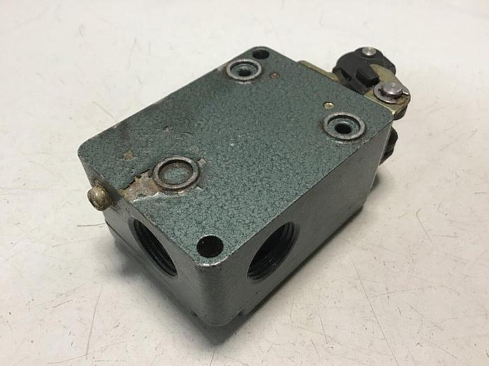 Used FUJI ELECTRIC Limit Switch K244G-2 #121545