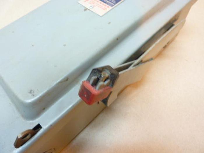 Used SQUARE D 30 Amp Safety Disconnect Switch H361 E1 Used
