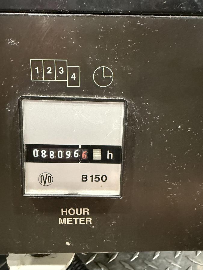 Used 1999 CINCINNATI MILACRON 310 Ton Injection Molding Machine MT310-22 USED #151856