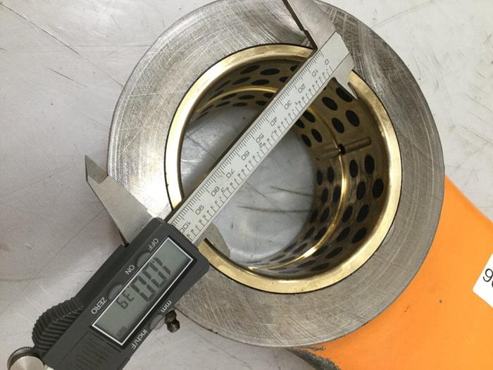 Used CINCINNATI MILACRON Toggle Link 5042734 #109806