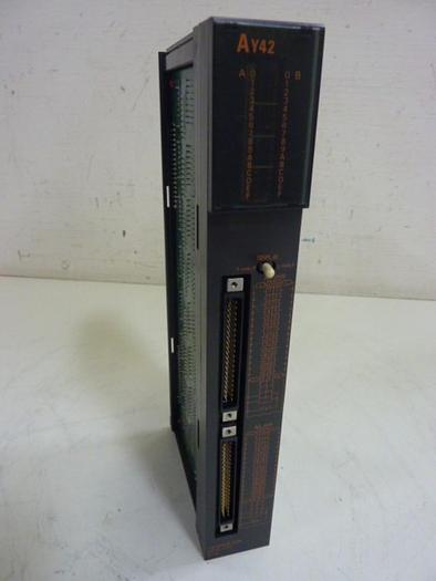 Used MITSUBISHI Output Module AY42 #109333
