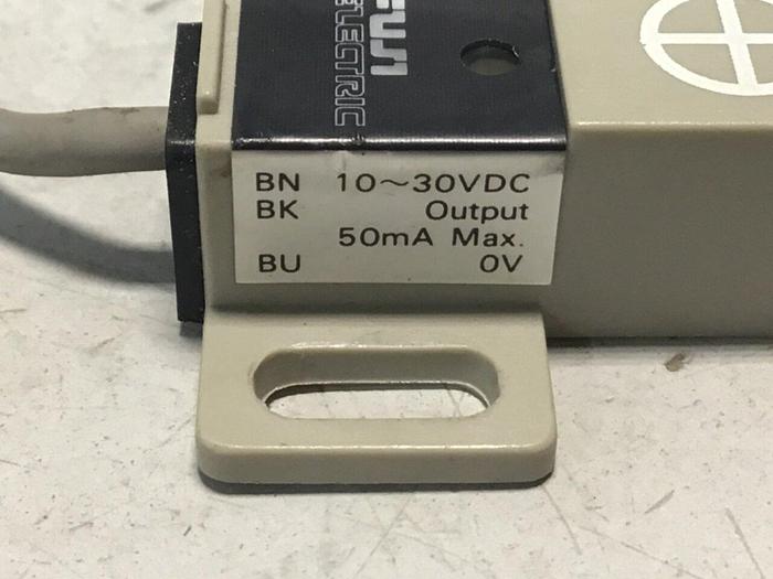 Used FUJI ELECTRIC Proximity Switch PE-B4D3 #128433