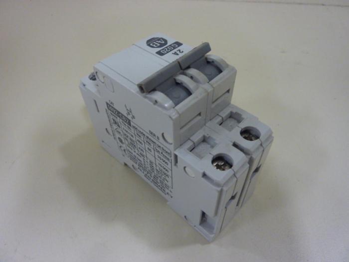 Used ALLEN BRADLEY 2 Amp Circuit Breaker 1492-CB2/G020 SER B #79643