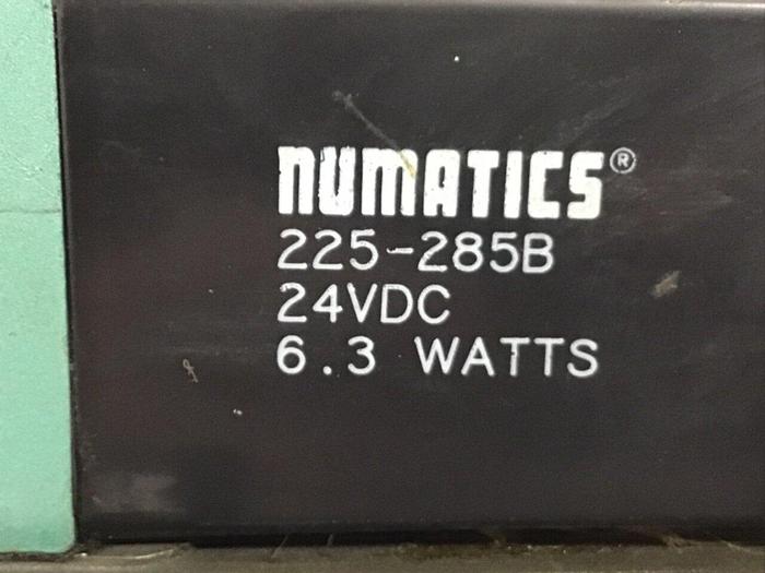 Used NUMATICS Control Block w/ Valves 081SS400M000061 #130804