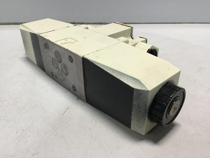 Used TOKIMEC Valve DG4V-3-3C-M-P7-H-7-50 #132979