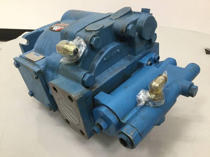 Used VICKERS Hydraulic Piston Pump PVE35QR122C21V1721 Used