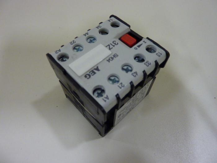 Used AEG Contactor SH04 31Z #53448