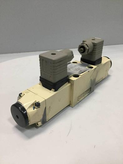 Used REXROTH Valve 4WE6E51AG24N9K4V #96958