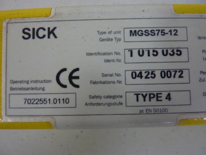 Used SICK OPTIC ELECTRONIC Light Curtain Sender MGSS75-12 #49842