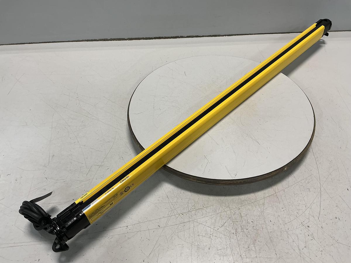 Used KEYENCE CORP GL-R40H-R