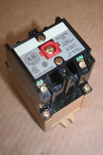 Used ALLEN BRADLEY AC Relay 700-P200A1 SER B #21034