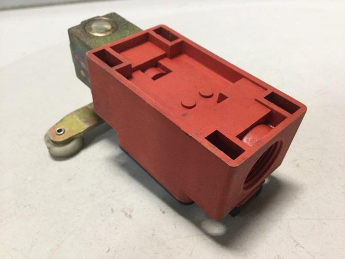 Used BERNSTEIN Limit Switch 618.1335.094 #104198