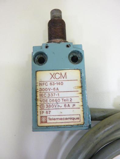 Used TELEMECANIQUE Limit Switch XCM-F110 #44063