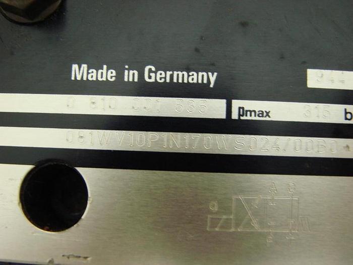 Used BOSCH Directional Valve 0 810 001 535 Used