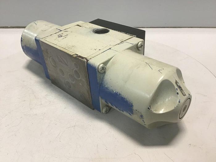 Used SPERRY VICKERS Valve DG4S533CWTRF10 #137712