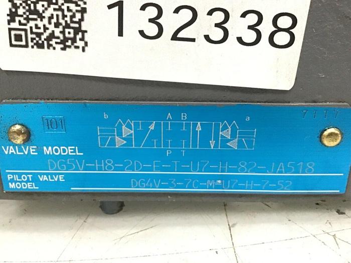 Used VICKERS Valve DG5V-H8-2D-E-T-U7-H-82-JA518 #132338
