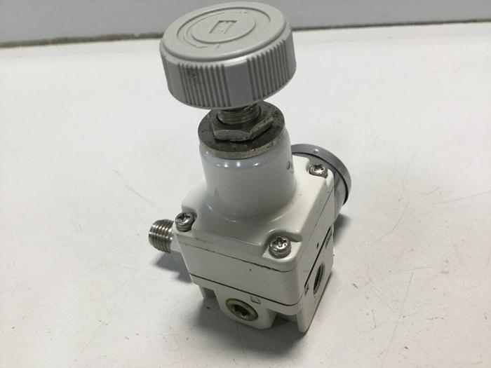 Used SMC Precision Regulator IR1010-01BG #109853