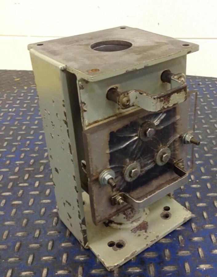 Used BUNTING Drawer Magnet w/ Shutoff 39-52000 USED