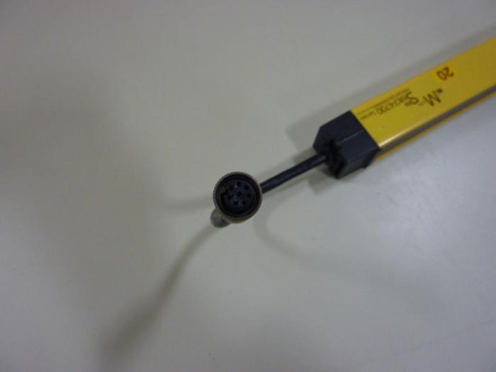 Used STI Light Curtain End Receiver MCF47-20-1200-R3 USED