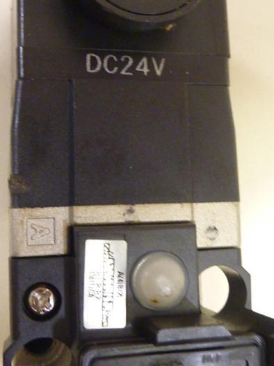 Used SMC Solenoid Valve VS7-6-FHG-D-3N #66555