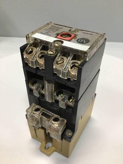 Used ALLEN BRADLEY AC Relay 700-P800A1 SER D #92987