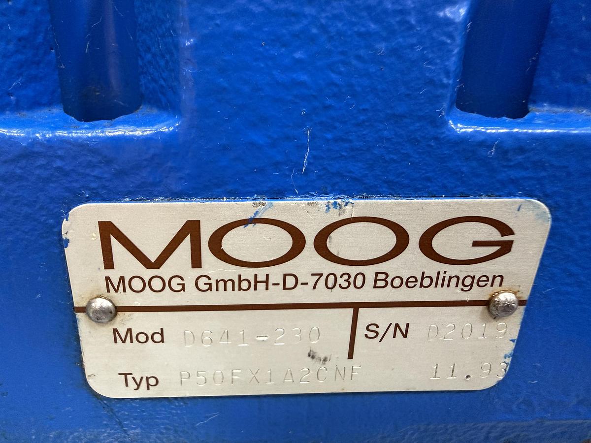Used MOOG D641-230
