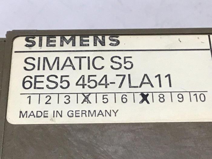 Used SIEMENS Digital Output 6ES5 454-7LA11 #120541