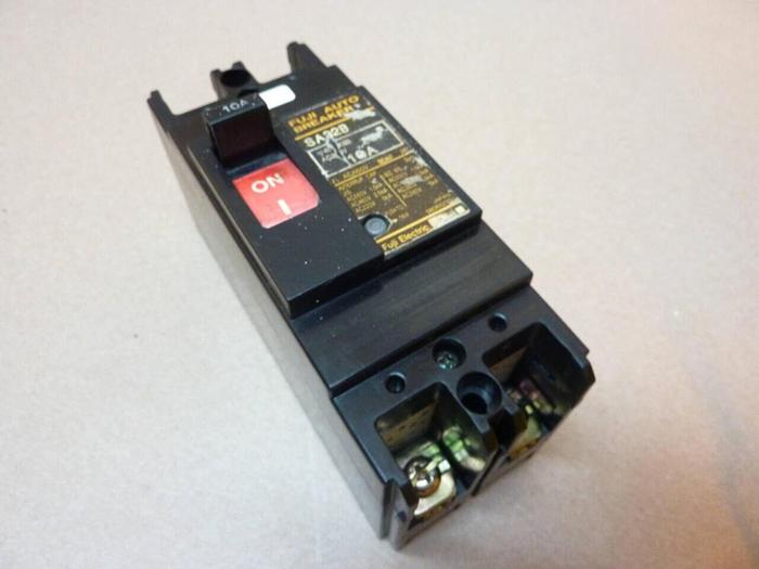 Used FUJI ELECTRIC 10 Amp Circuit Breaker SA32B-10 #38374
