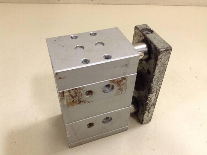 Used FESTO Pneumatic Cylinder DFM-40-25-P-A-GF #70383