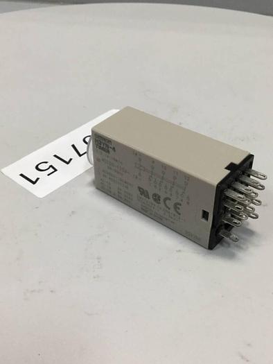 Used OMRON Timer H3YN-4 #97151