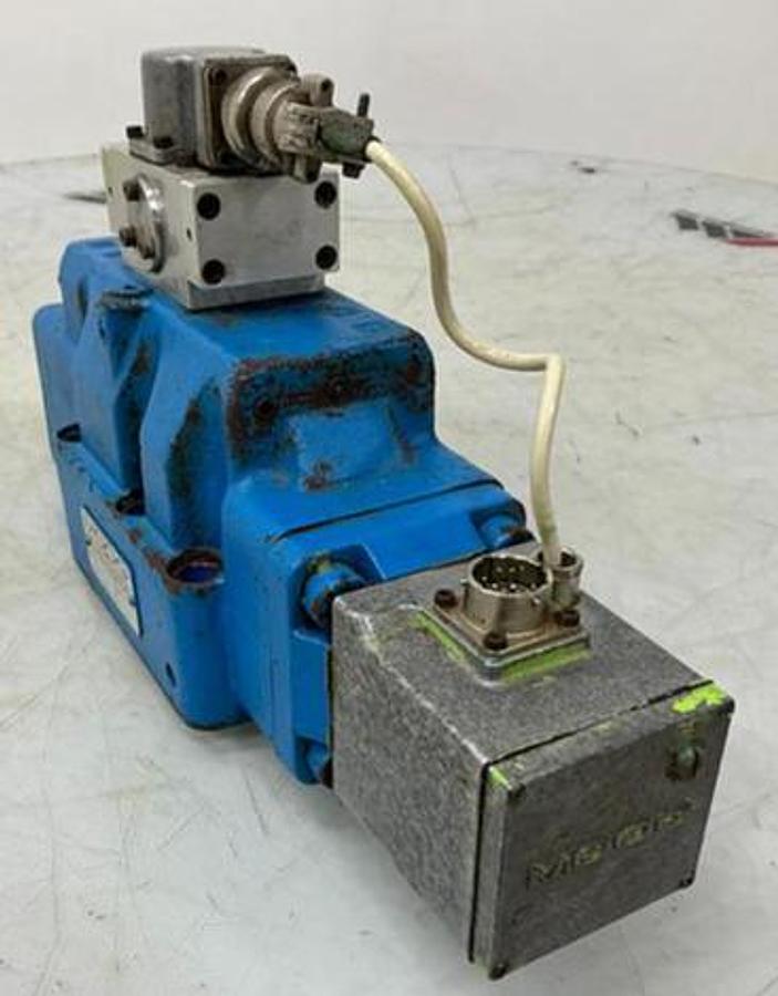 Used MOOG D664-356A