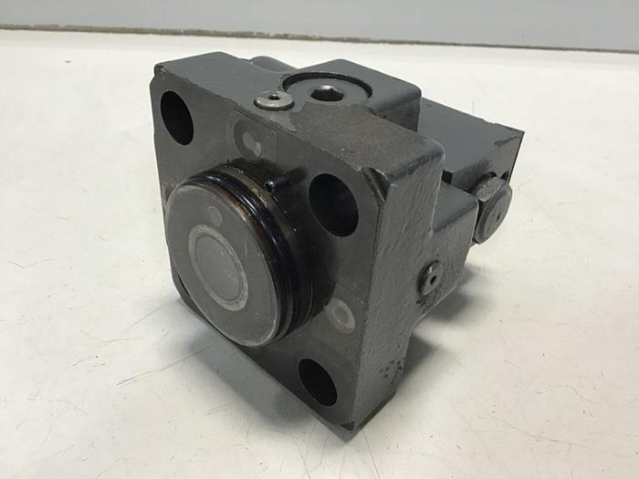 Used VICKERS Valve DG4V-36-2A-M-U-HL7-60-EN490 #132987