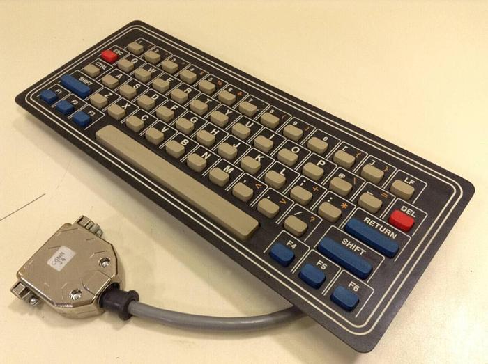 Used ADVANCED INPUT DEVICES Keyboard 9370-00093-517 3 #87207