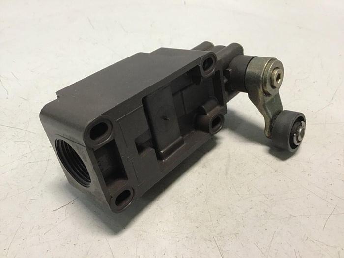 Used SCHMERSAL Limit Switch T4VH 336-02Z #121653