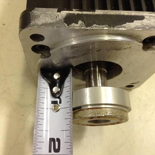 Used ALLEN BRADLEY AC Servo Motor 1326AS-B330H-21 SER A Used