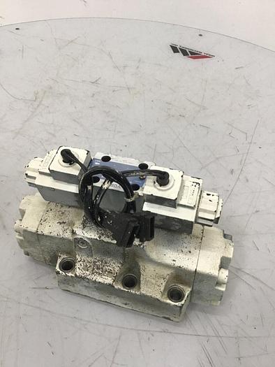 Used YUKEN Directional Valve DSHG-06-3C18-T-D24-51183 #117911