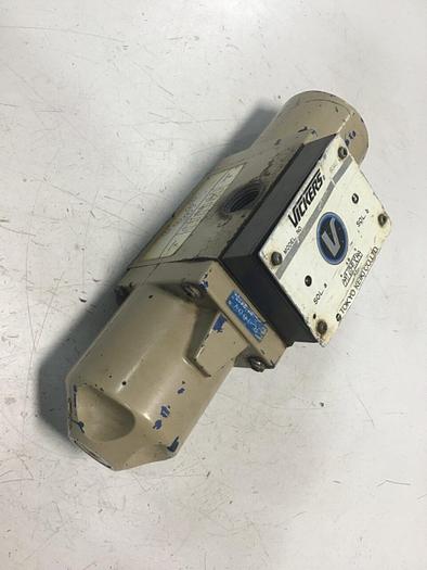 Used SPERRY VICKERS Valve DG4S533CWTRF10 #124460