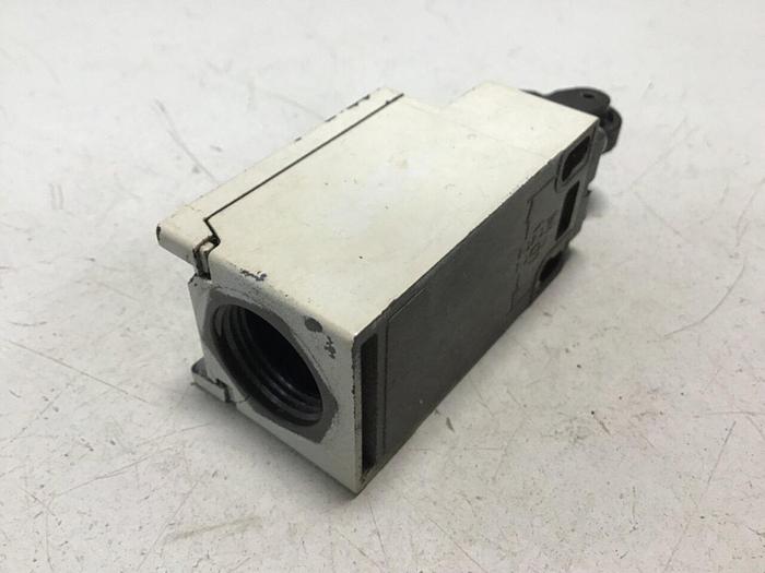 Used SCHMERSAL Limit Switch TR231-20Y #121908