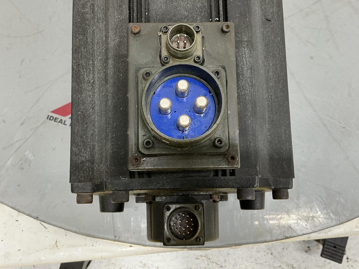 Used SHIBAURA MDM13KX9G