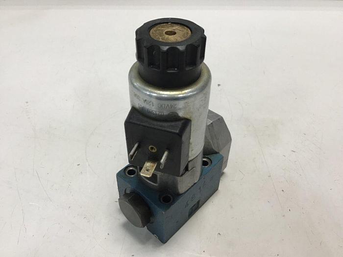 Used REXROTH Directional Valve M-3SEW6C31/420M #134700