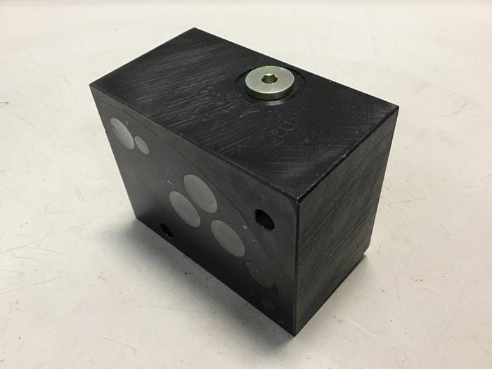 Used VICKERS Valve MA-02307955 Used