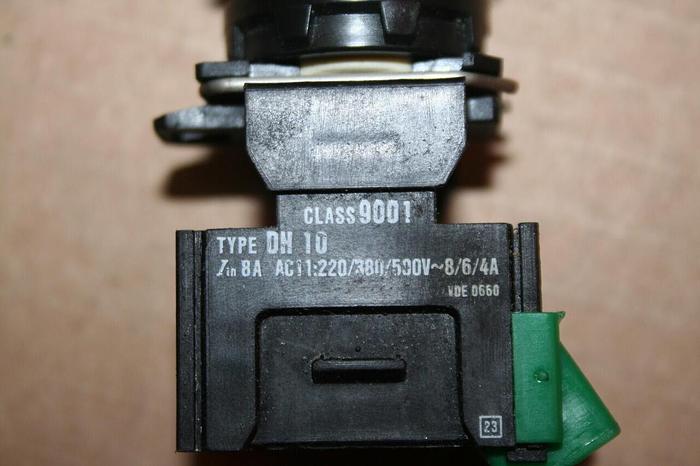 Used SQUARE D Push Button PB428 GREEN Used