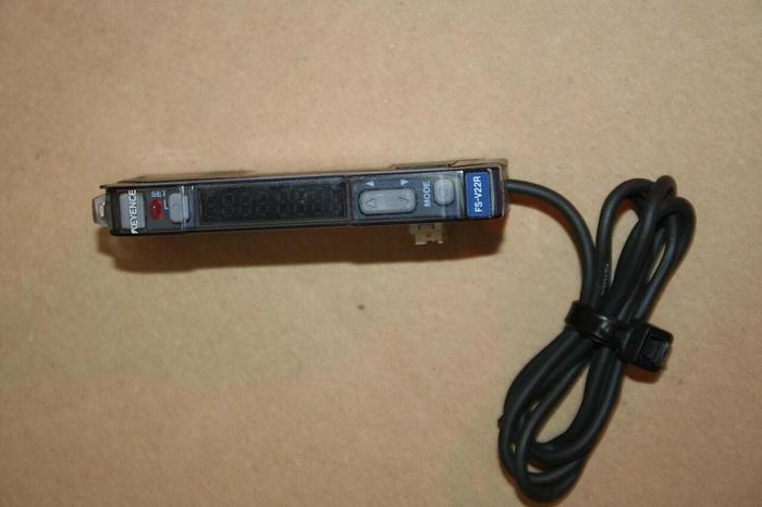 Used KEYENCE CORP Photoelectric Amplifier FS-V22R Used