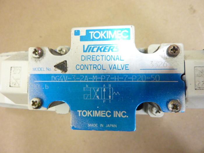 Used VICKERS Directional Control Valve DG4V32AMP7H7P2050 #64575