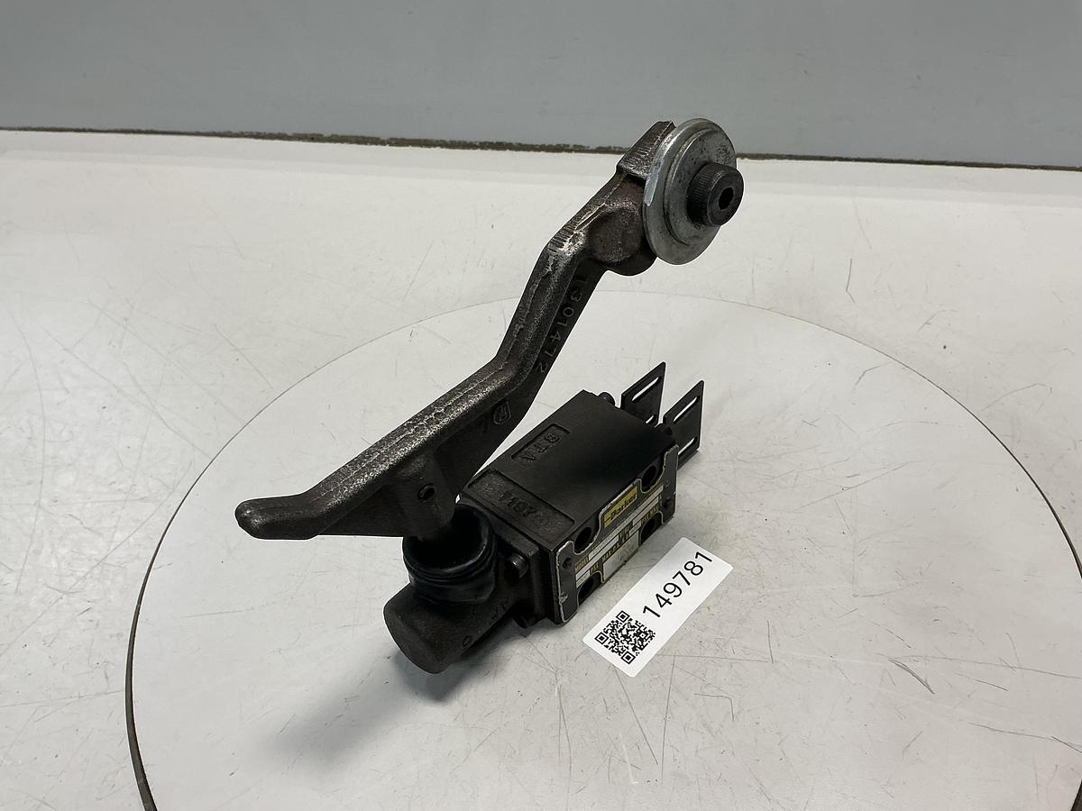 Used PARKER D1VMR4HN75XB100