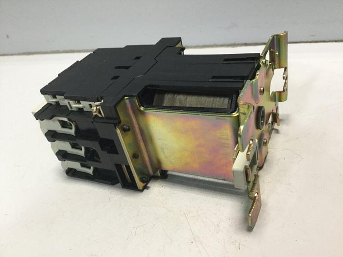 Used TELEMECANIQUE Contactor LP1D4011 #103048